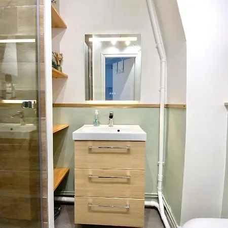 Appartement Chaleureux - 15 Min A Pied De La Gare *