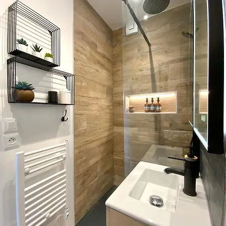 Chaleureux - 15 Min A Pied De La Gare Appartement