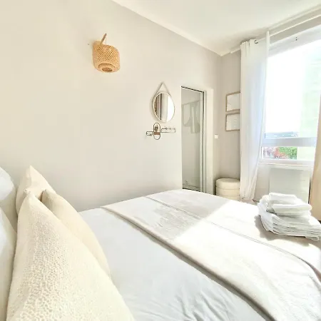 Chaleureux - 15 Min A Pied De La Gare Appartement *